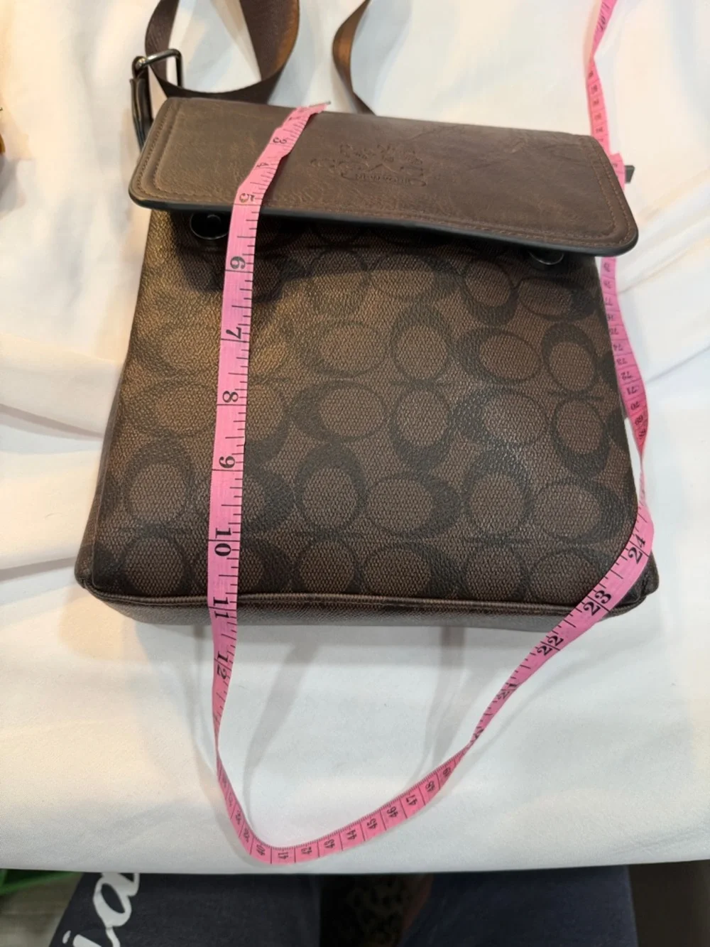 Brown‎ Signature Messenger Crossbody Bag